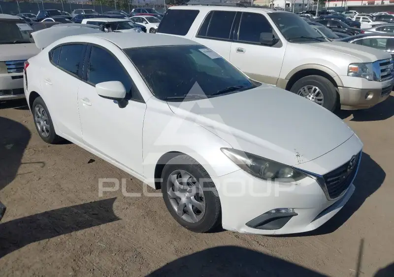 2015 Mazda 3 photo