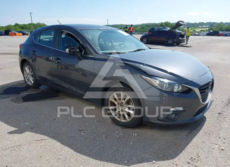 2015 Mazda 3 photo