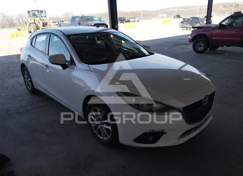 2015 Mazda 3 фото