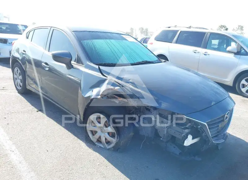 2015 Mazda 3 фото