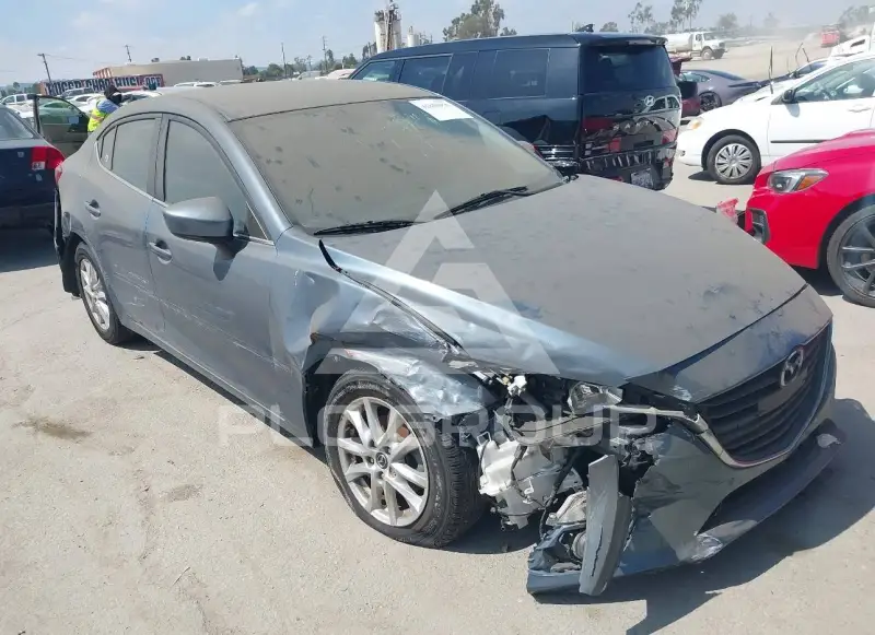 2015 Mazda 3 photo