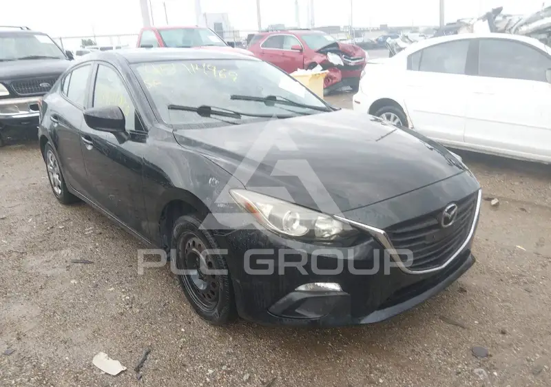 2015 Mazda 3 photo
