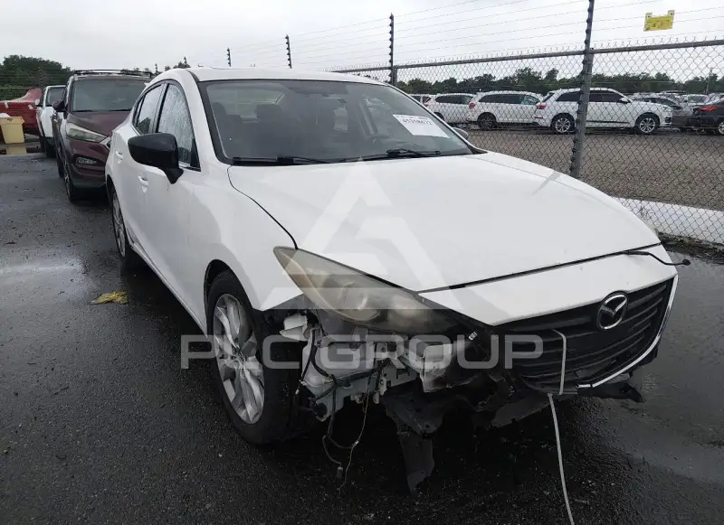 2015 Mazda 3 фото
