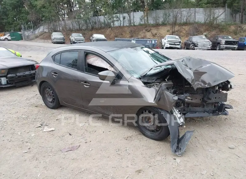2015 Mazda 3 photo