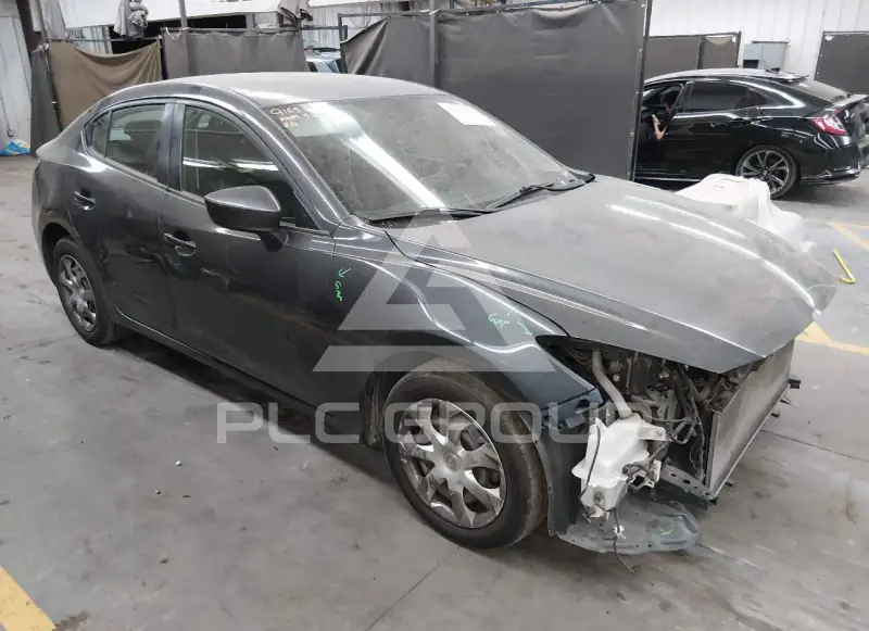 2015 Mazda 3 photo