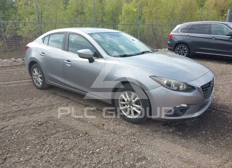 2015 Mazda 3 фото