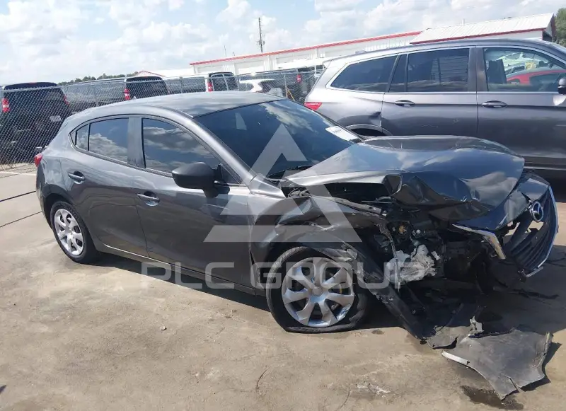 2015 Mazda 3 фото