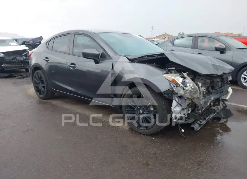 2015 Mazda 3 photo