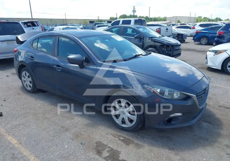 2015 Mazda 3 photo