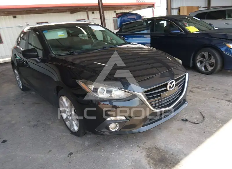 2015 Mazda 3 фото