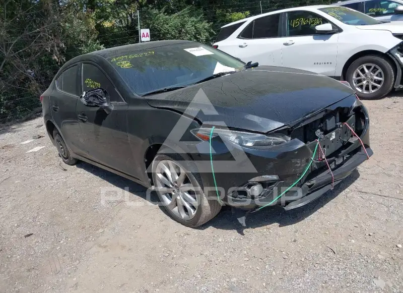 2015 Mazda 3 photo