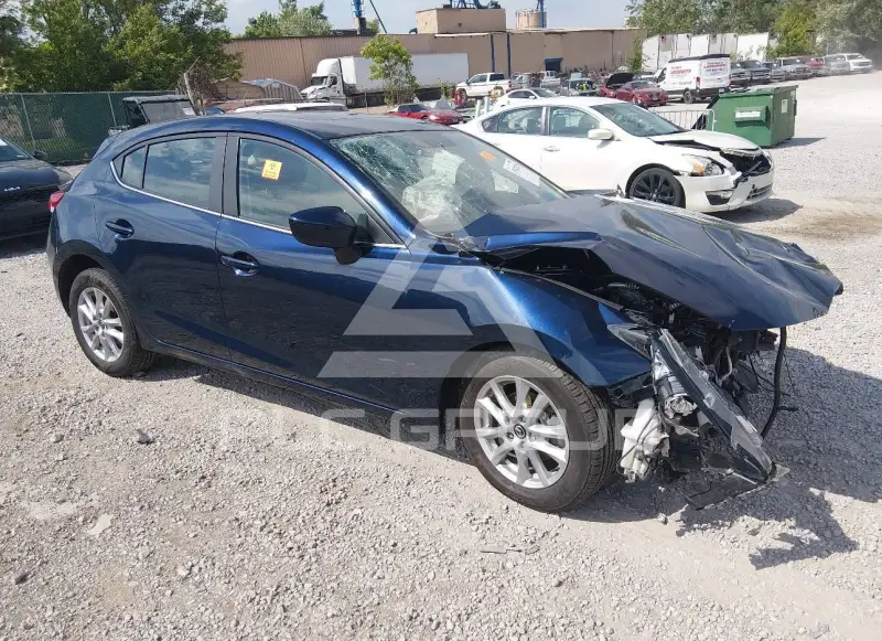 2015 Mazda 3 photo