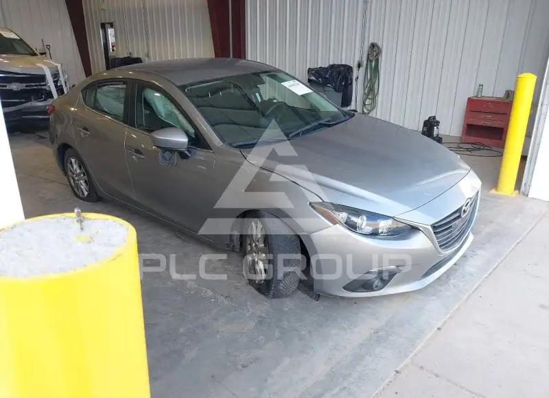 2015 Mazda 3 фото