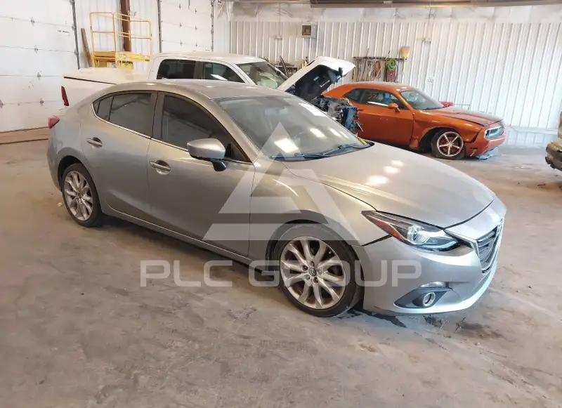 2015 Mazda 3 фото