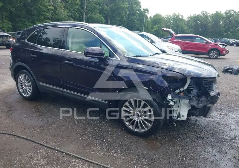 2015 Lincoln MKC photo