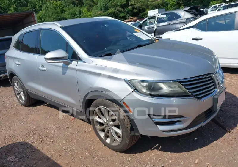 2015 Lincoln MKC photo