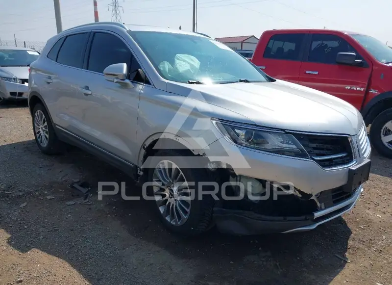 2015 Lincoln MKC photo