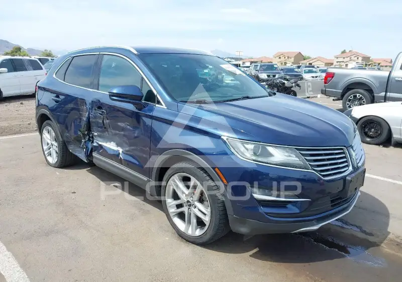 2015 Lincoln MKC photo