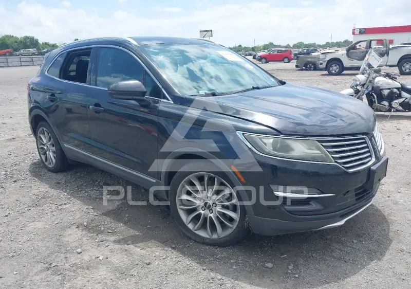 2015 Lincoln MKC photo