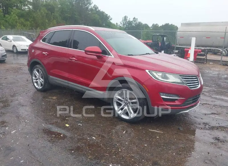 2015 Lincoln MKC photo
