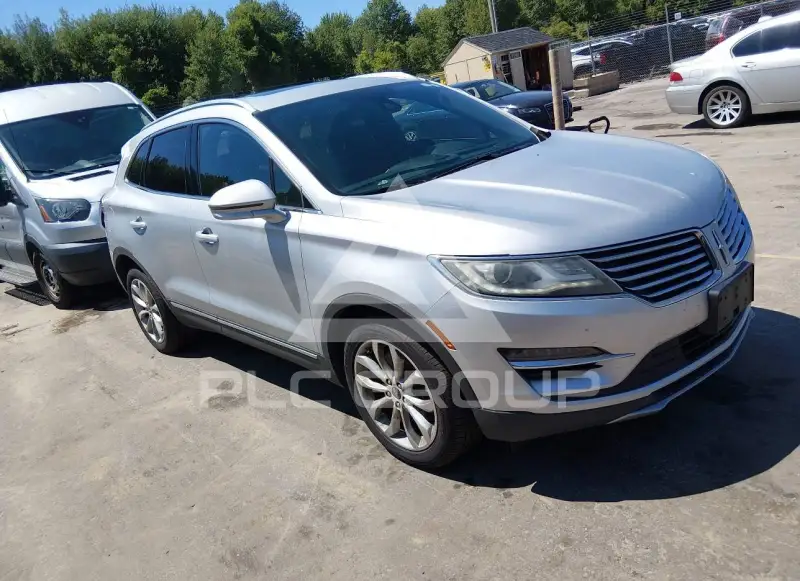 2015 Lincoln MKC photo