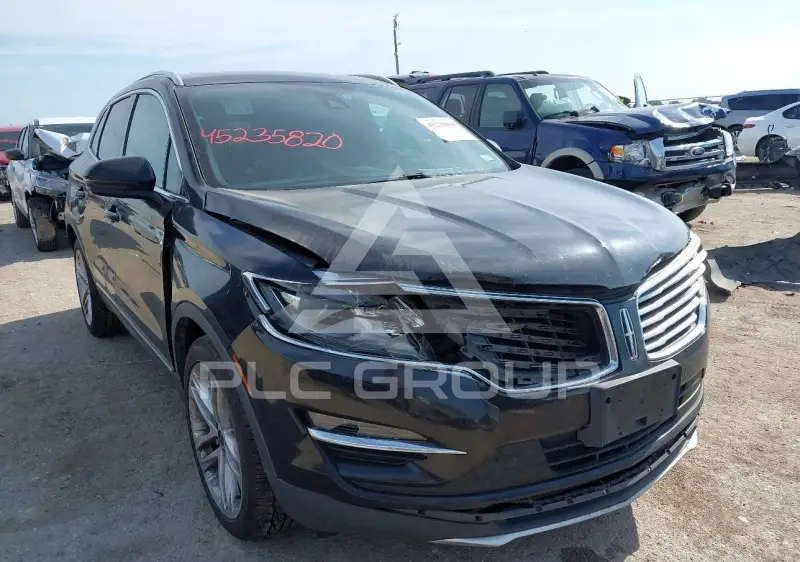 2015 Lincoln MKC photo