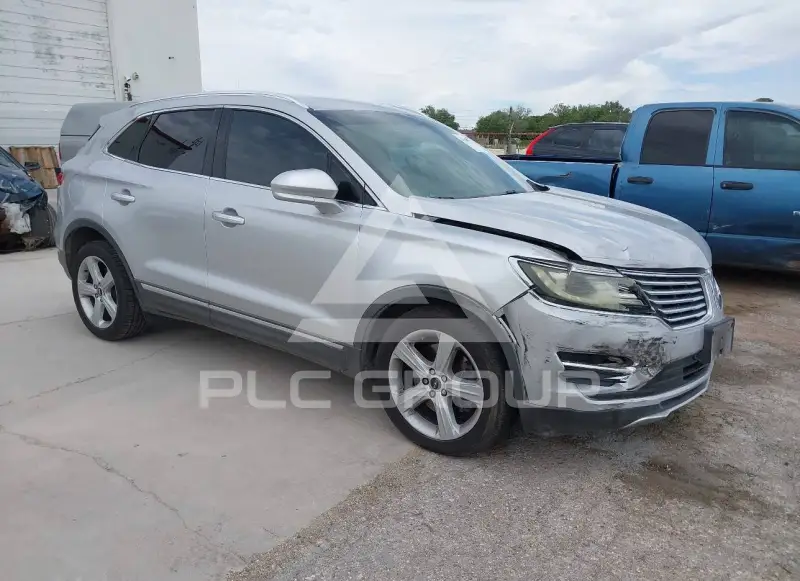 2015 Lincoln MKC photo