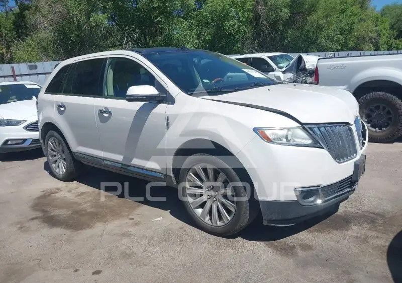 2015 Lincoln MKX photo