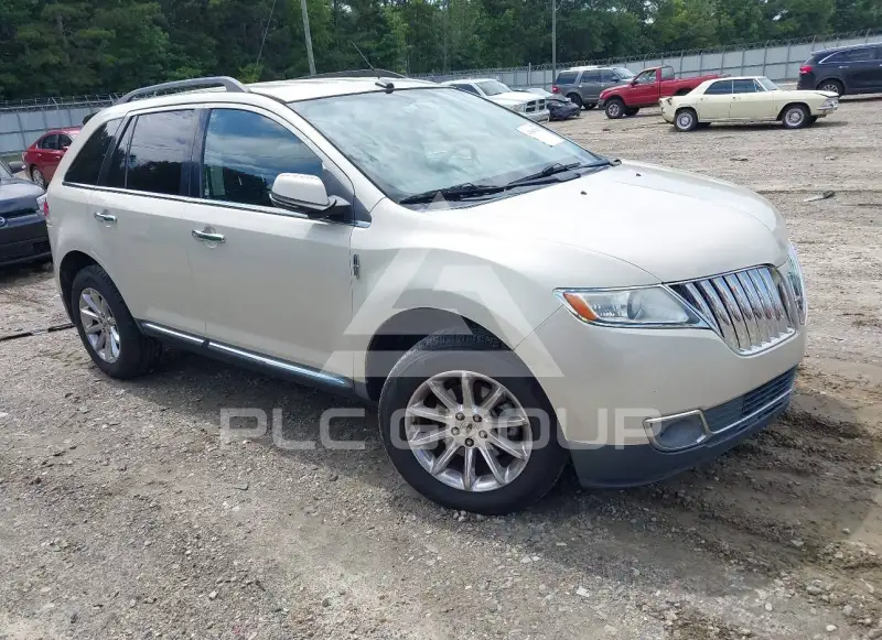 2015 Lincoln MKX photo