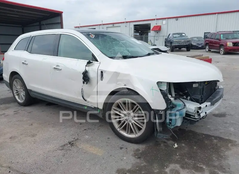 2015 Lincoln MKT фото