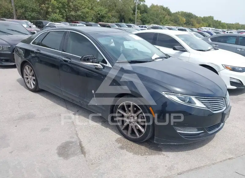 2015 Lincoln MKZ photo