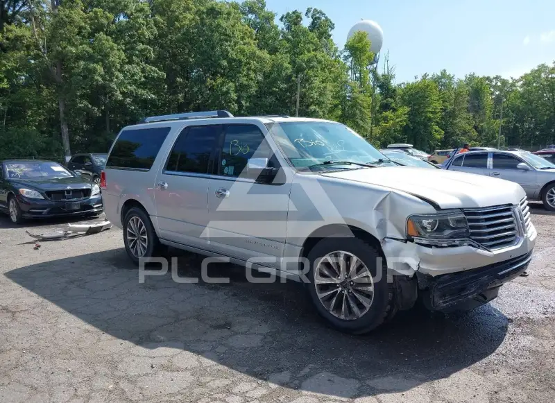 2015 Lincoln NAVIGATOR photo