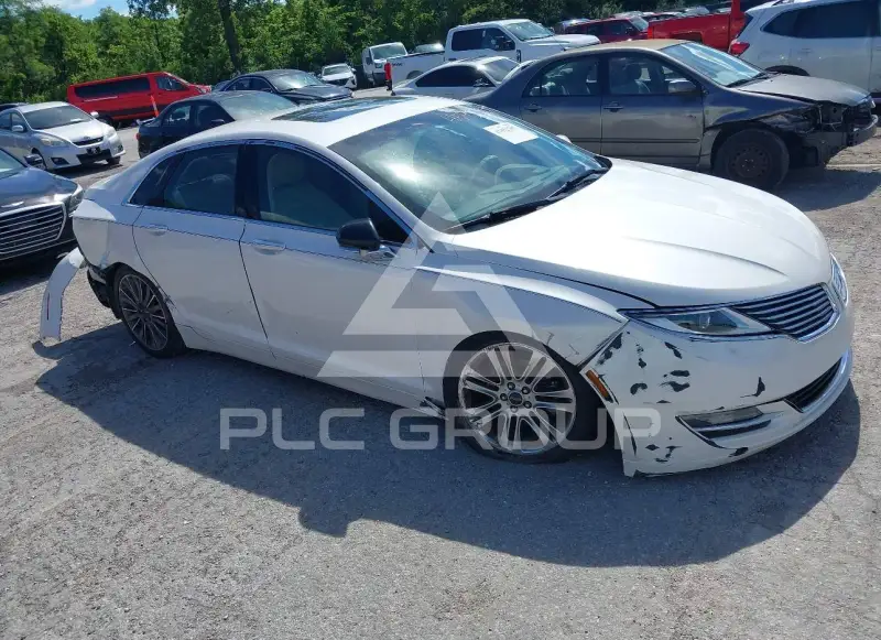 2015 Lincoln MKZ photo