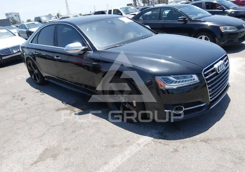2015 Audi S8 фото