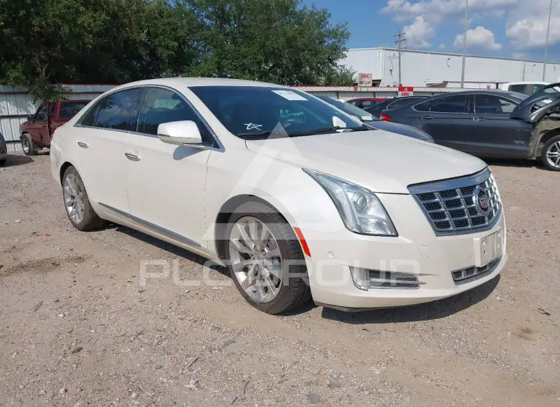 2015 Cadillac XTS photo