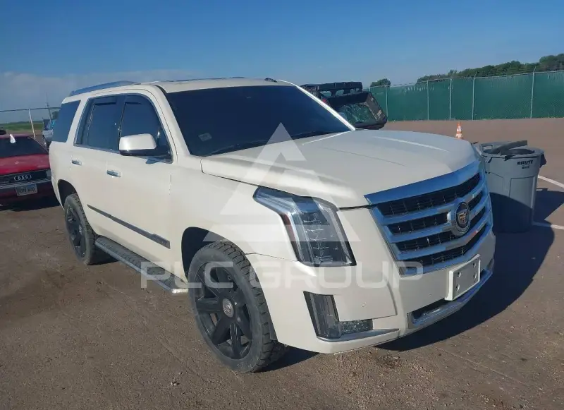 2015 Cadillac ESCALADE фото