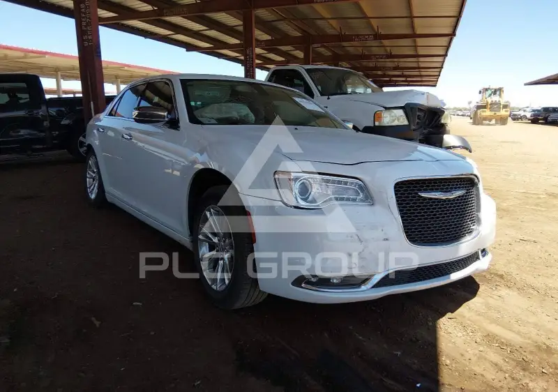 2015 Chrysler 300 фото
