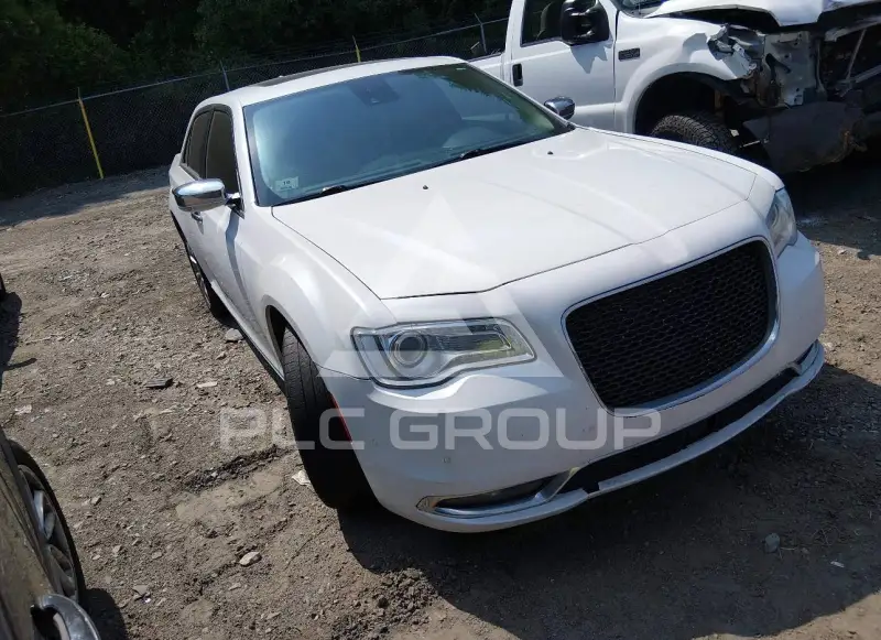 2015 Chrysler 300 фото