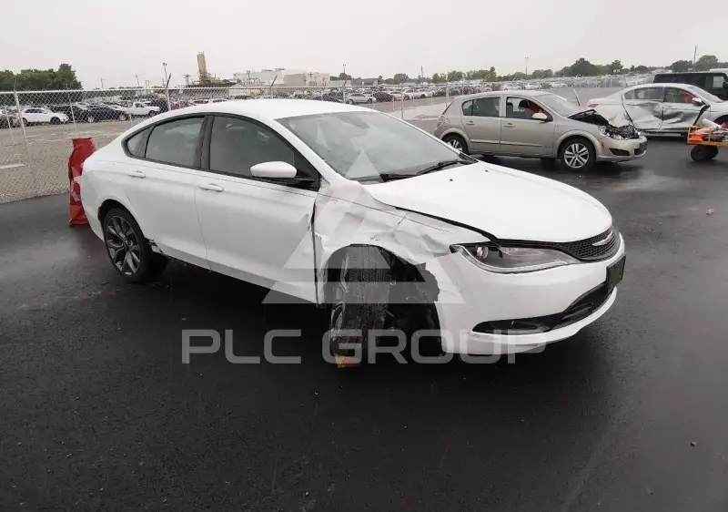 2015 Chrysler 200 photo