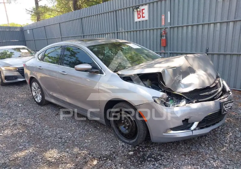 2015 Chrysler 200 photo