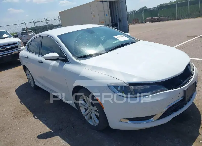 2015 Chrysler 200 photo