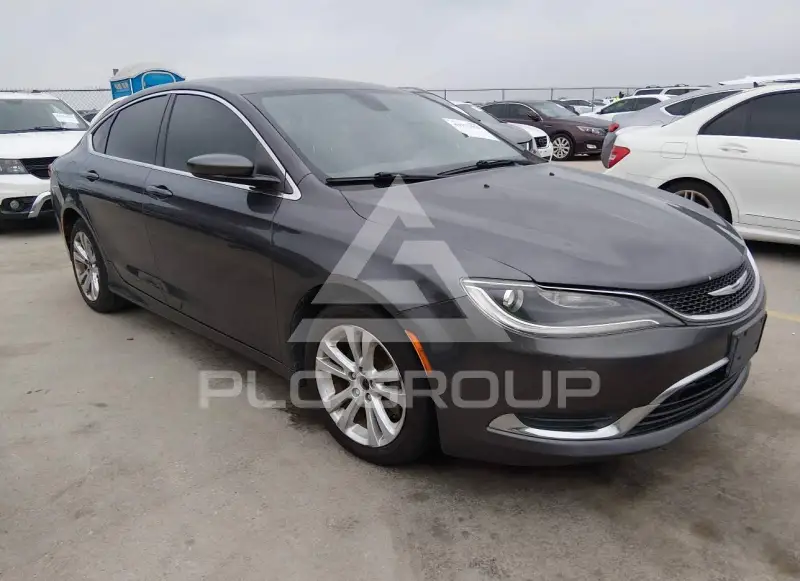 2015 Chrysler 200 photo