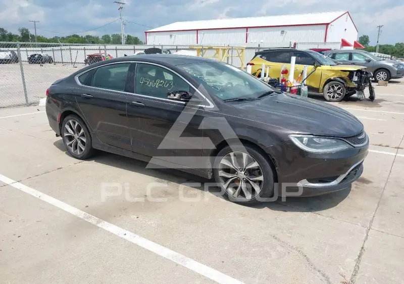 2015 Chrysler 200 фото
