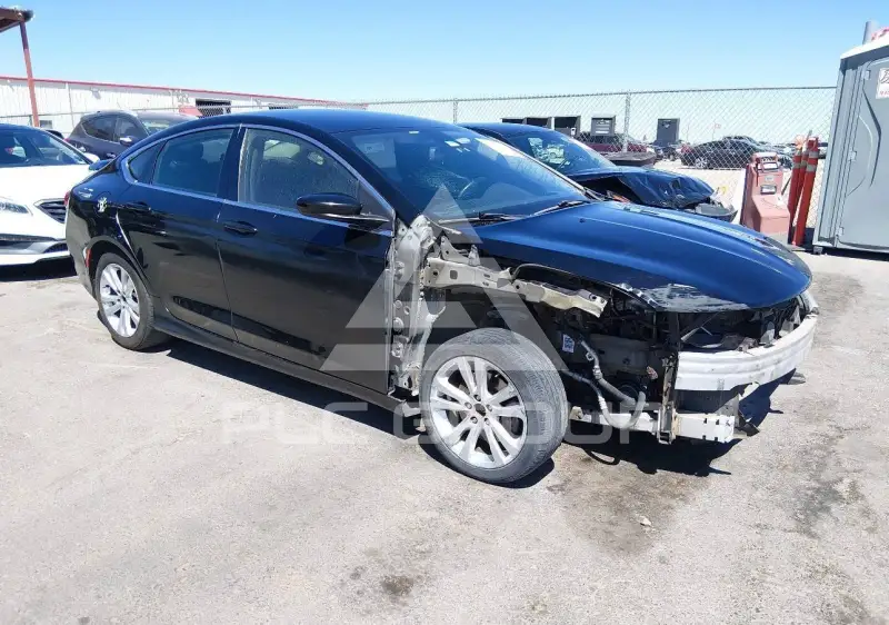 2015 Chrysler 200 photo
