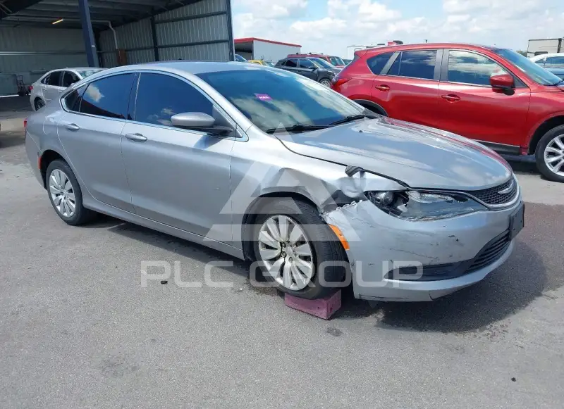 2015 Chrysler 200 фото
