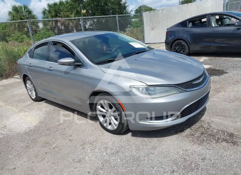 2015 Chrysler 200 photo