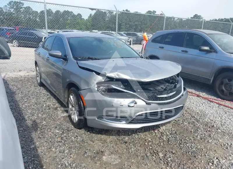 2015 Chrysler 200 photo