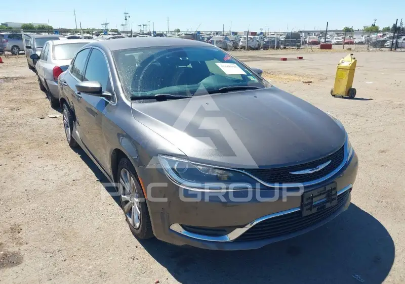 2015 Chrysler 200 фото