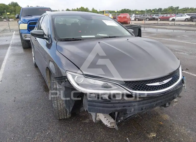 2015 Chrysler 200 фото