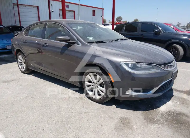 2015 Chrysler 200 photo